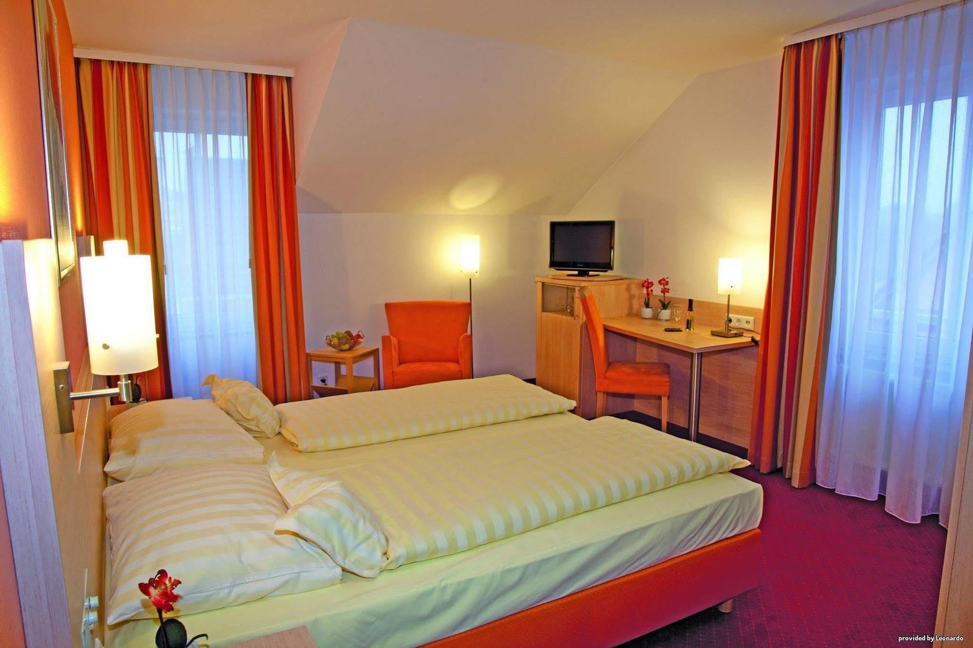 Best Western Hotel Favorit Лудвигсбург Екстериор снимка